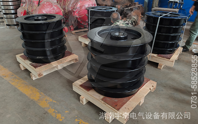 矿用电机车配件出口海外 1.jpg